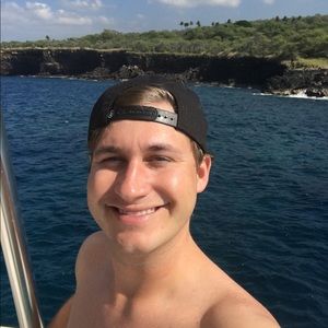 Meet your Posher, Chris